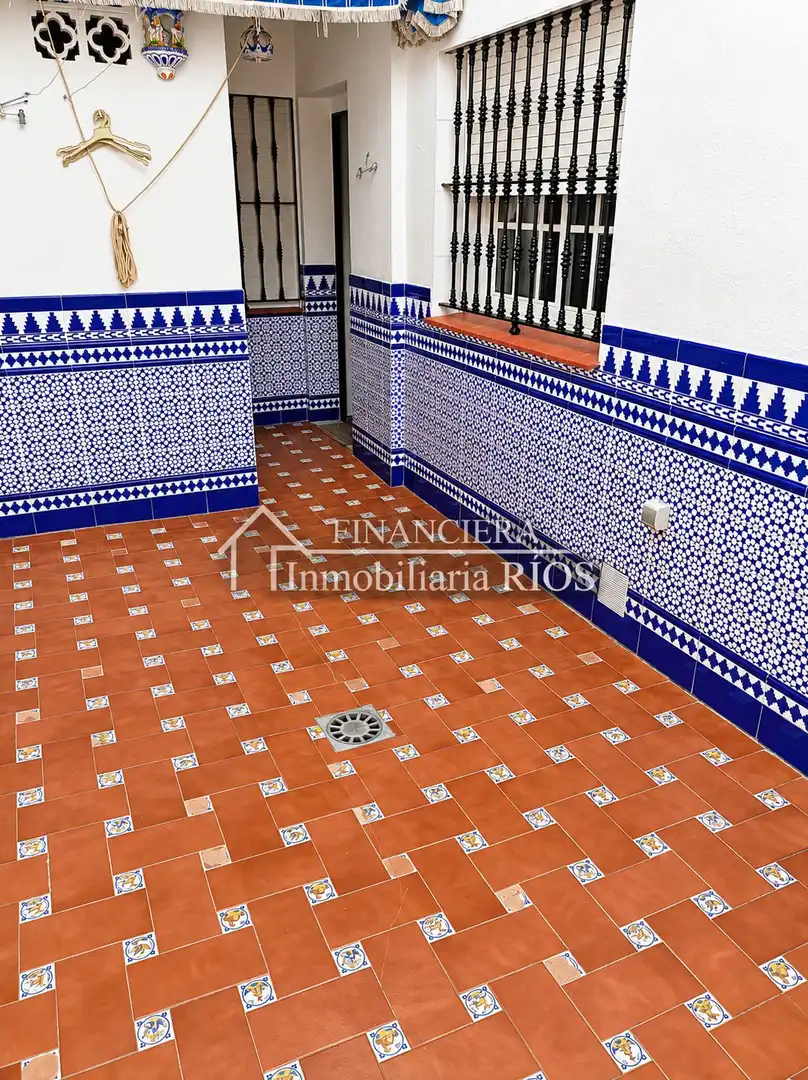 Casa o xalet en venda en Alcalá de Guadaira amb Aire condicionat, Traster i Balcó
