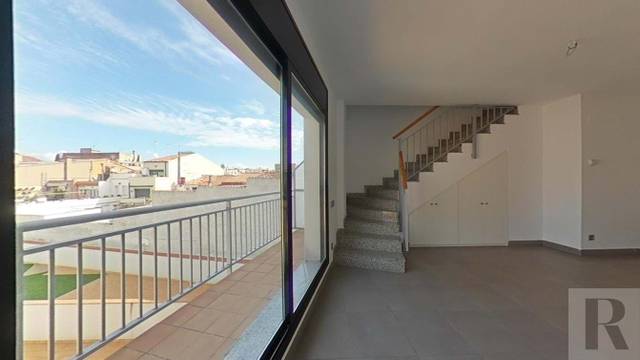 Dúplex en Venta en CL ESPIRALL en Centre