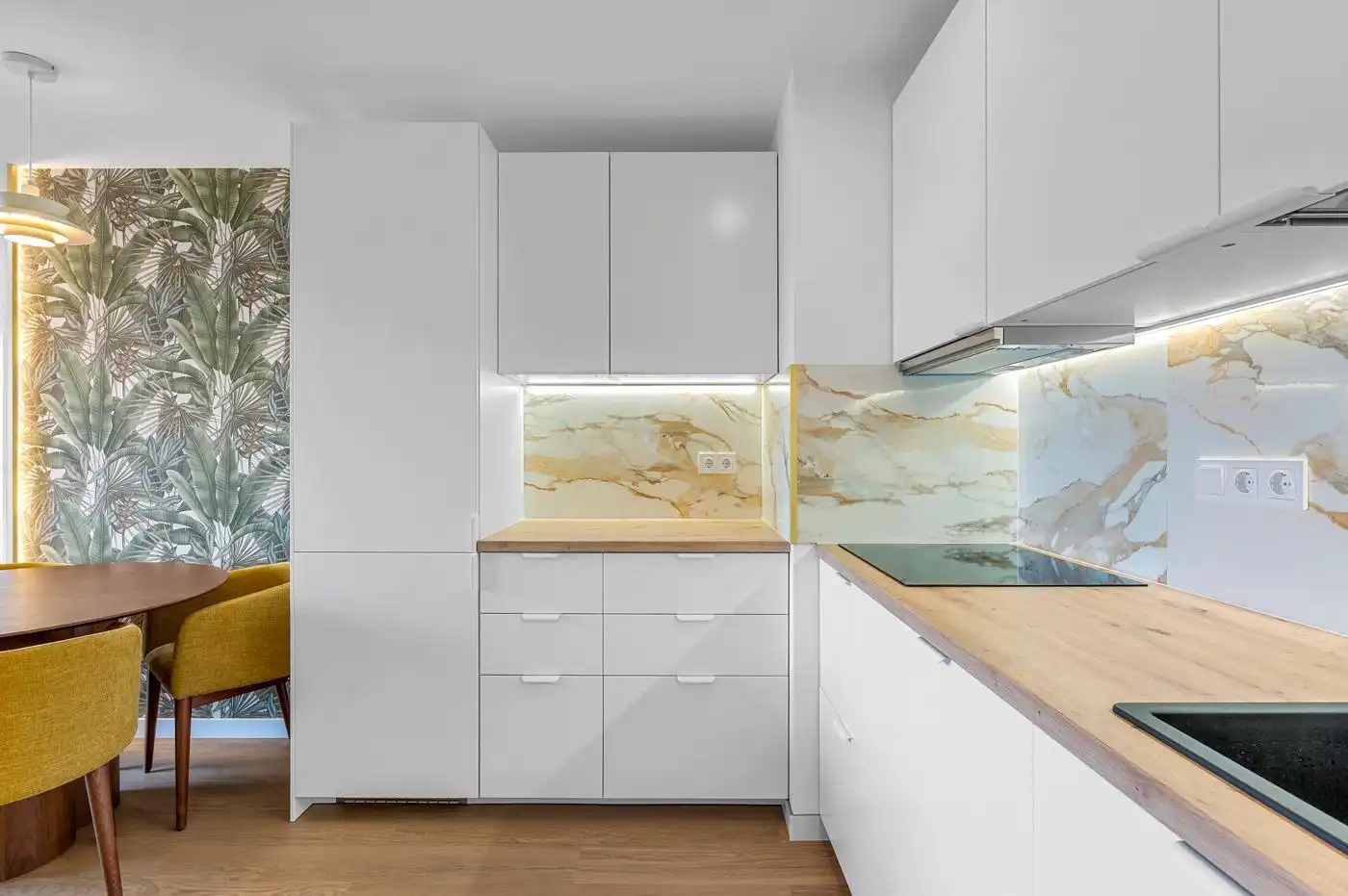 Cocina de Piso en venta en Torrevieja con Terraza, Piscina y Piscina comunitaria