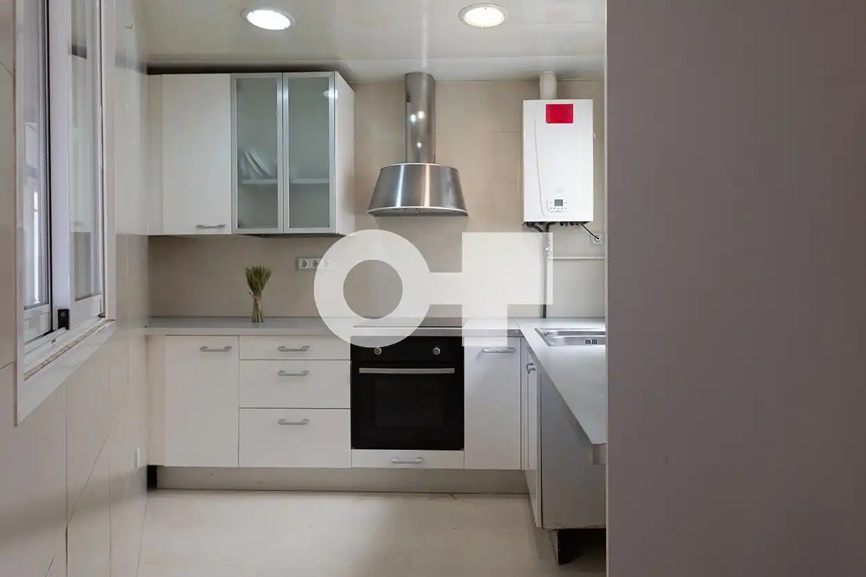 Cocina de Ático en venta en Castelldefels con Calefacción, Parquet y Terraza