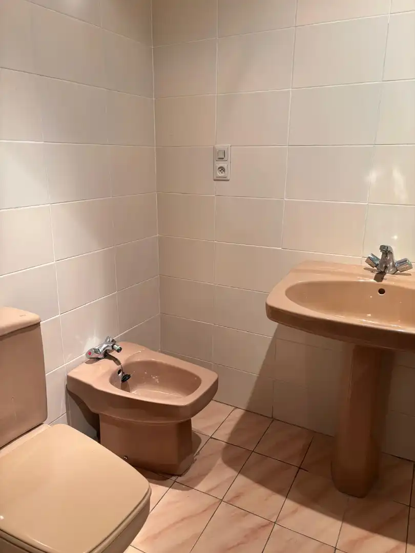 Baño de Piso en venta en Valencia con Aire acondicionado, Trastero y Amueblado