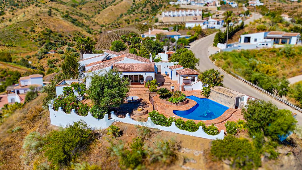 Exterior view of House or chalet for sale in Viñuela  with Air Conditioner and Swimming Pool
