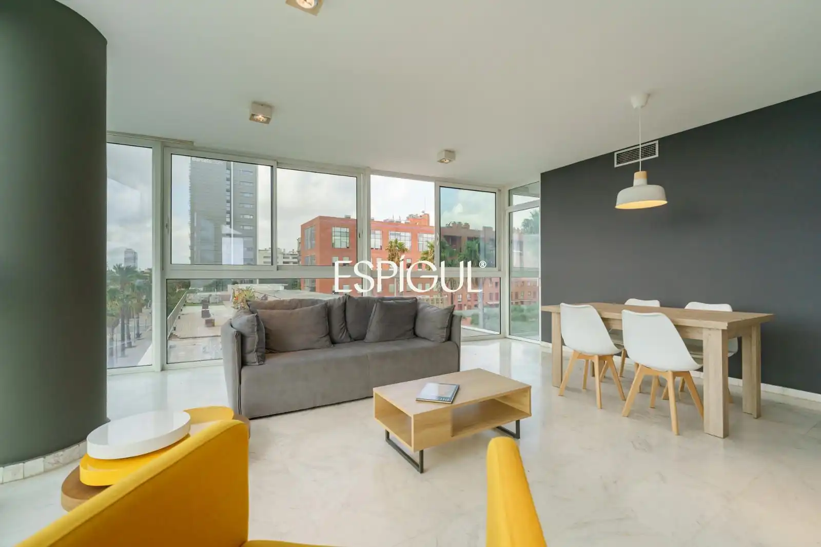 Sala de estar de Piso en venta en Barcelona con Aire acondicionado, Calefacción y Terraza