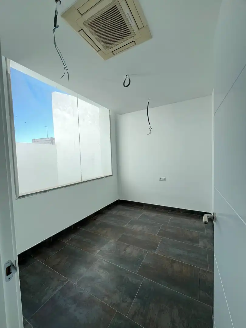 Appartamento con terrazza in affitto a Centro - Doña Mercedes, imagen 10