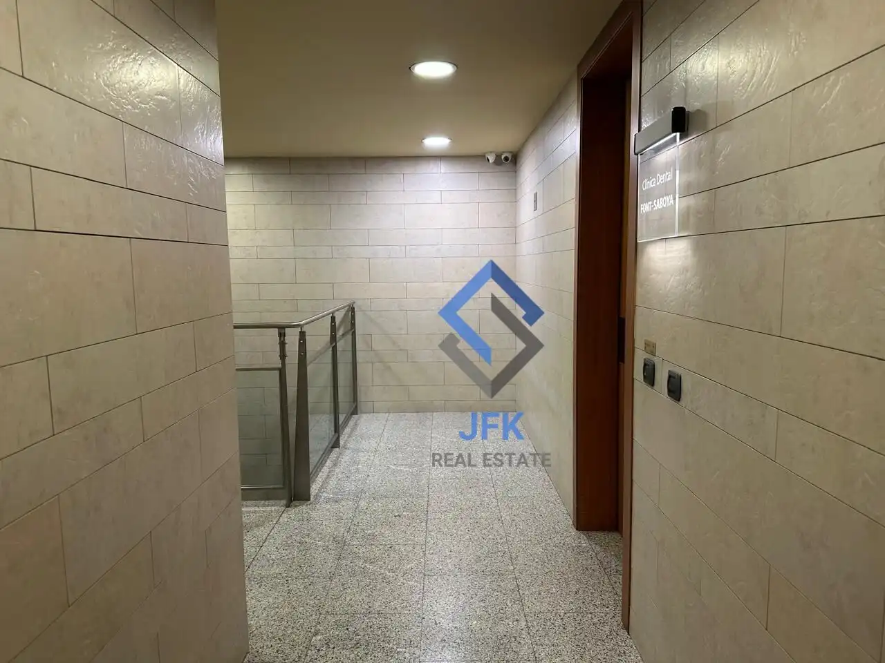 Ufficio con ascensore in affitto a Carlemany, imagen 14