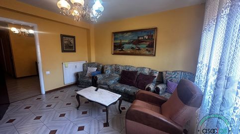 Foto 2 de Piso en venta en Gijón - Cl Magallanes, 47, La Calzada, Gijón