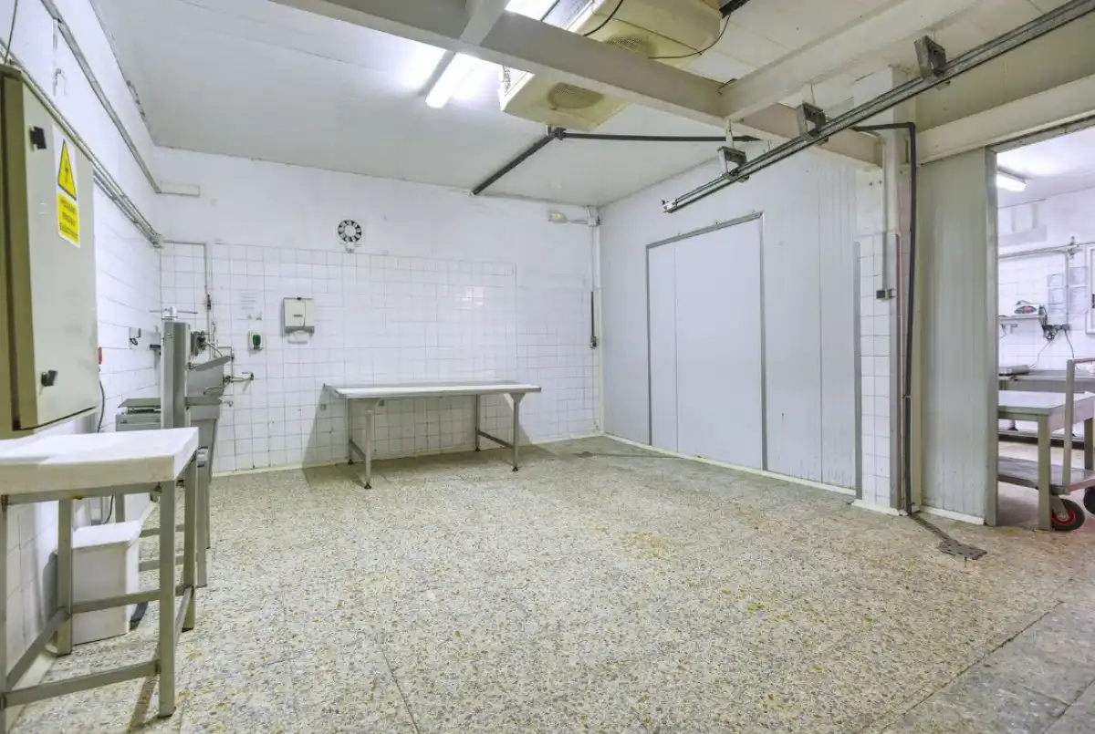 Nave industrial en venta en Cambre 