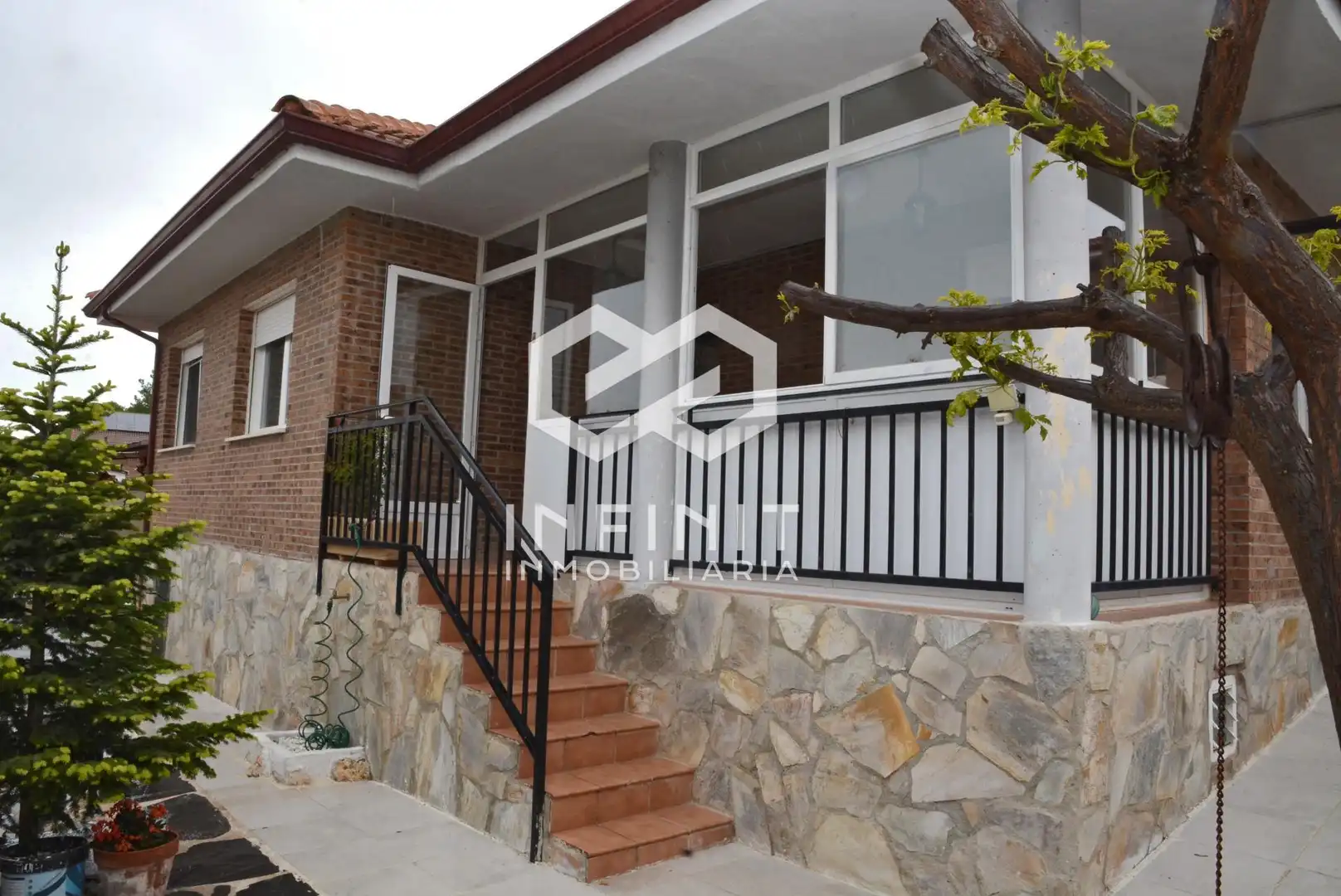 Exterior view of Houses for sale in Yebes  with Air Conditioner, Heating and Private garden