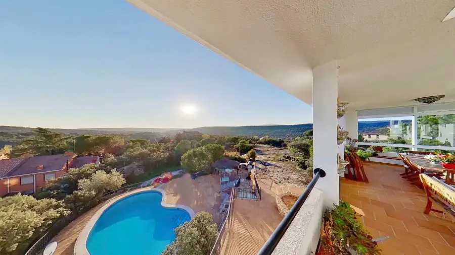 Bedroom of Houses for sale in Hoyo de Manzanares  with Air Conditioner, Heating and Private garden