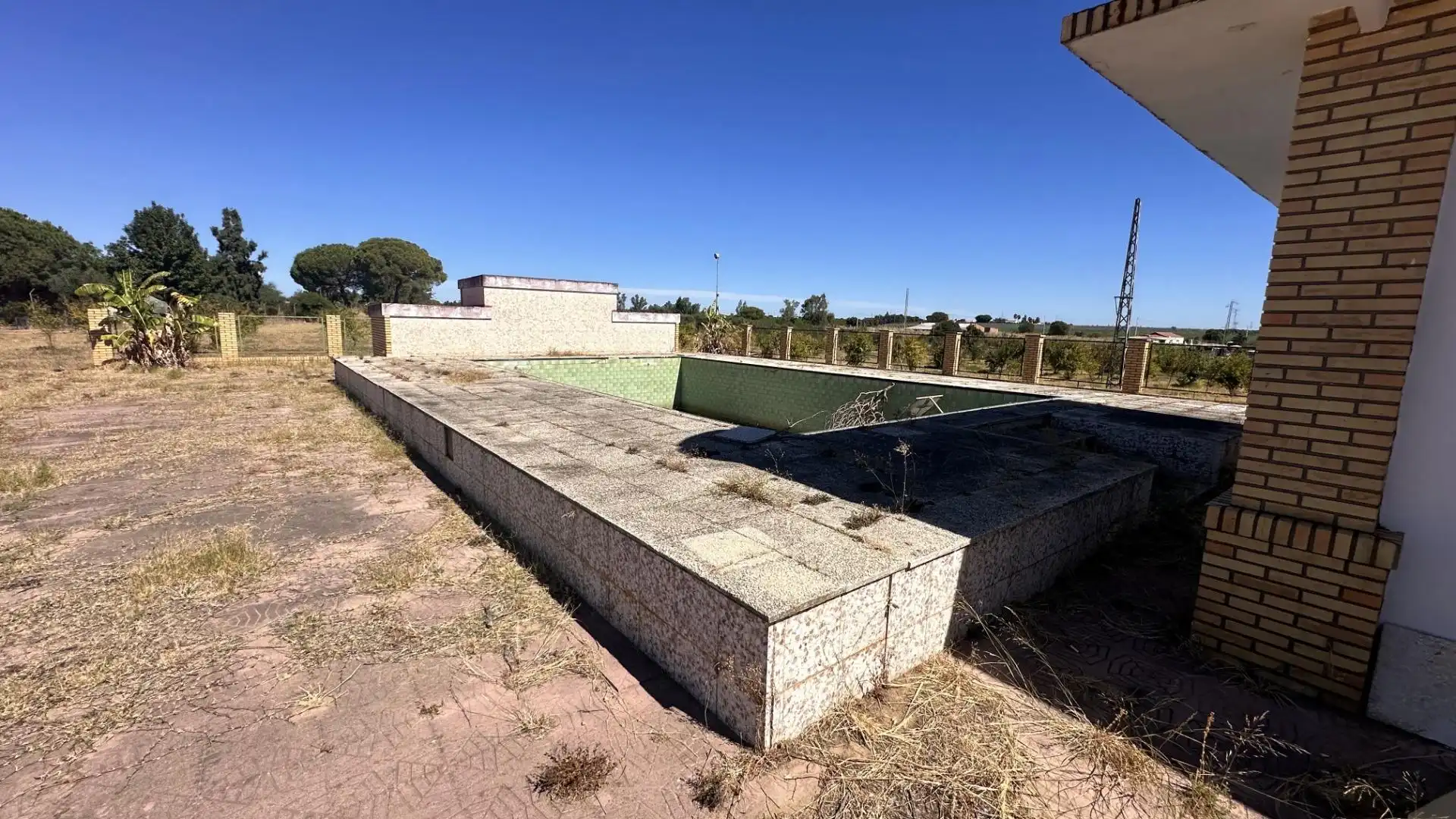 Country homes for sale in Gibraleón