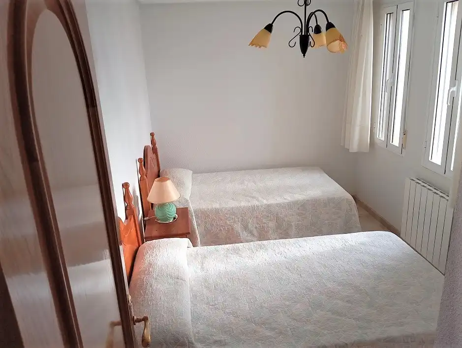 Habitación de Casa o chalet de alquiler en Santa Pola con Calefacción, Terraza y Amueblado