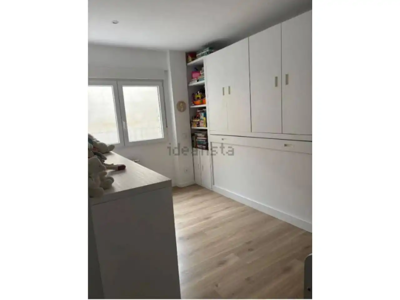 Habitación de Piso en venta en Madrid con Calefacción, Terraza y Trastero