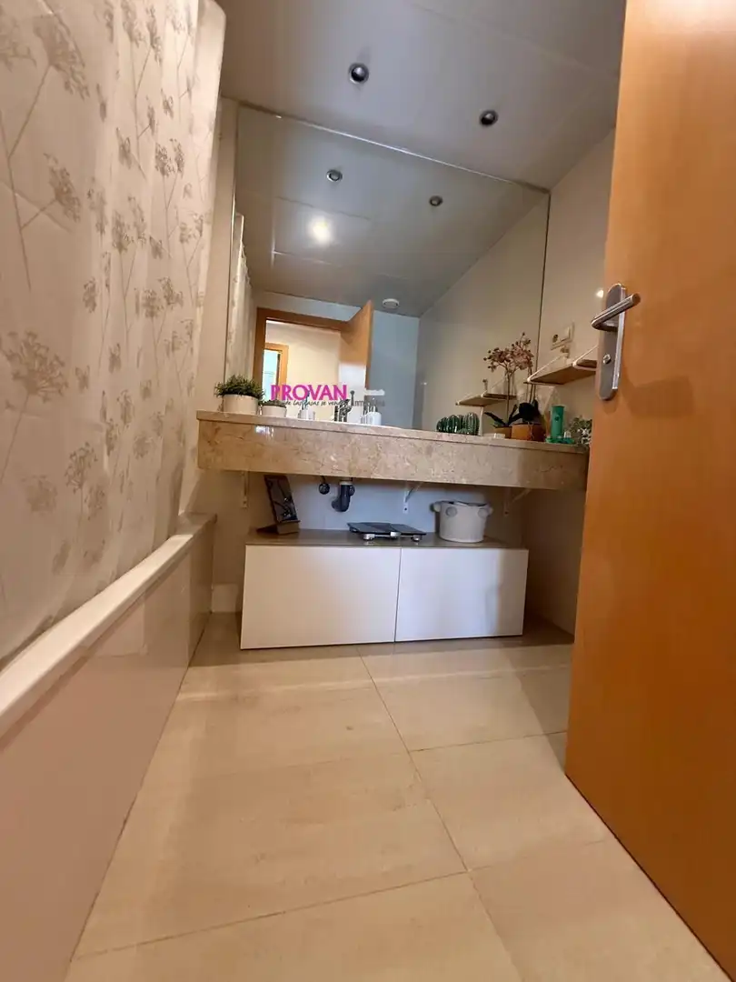 Piso en venta en Parla Este