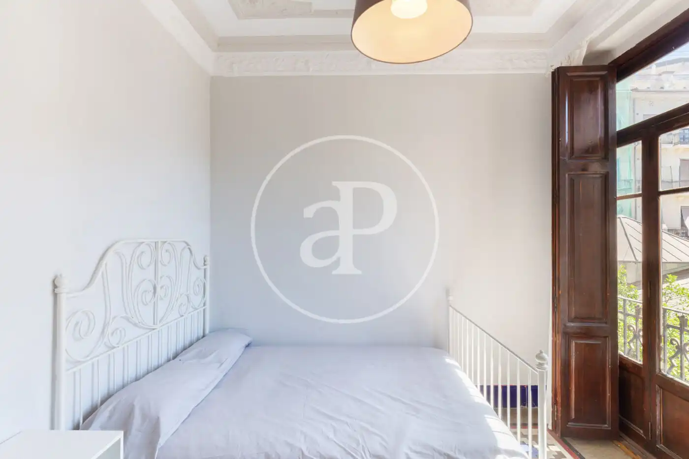 Flat with terrace to rent in C/ de la Corona, imagen 12