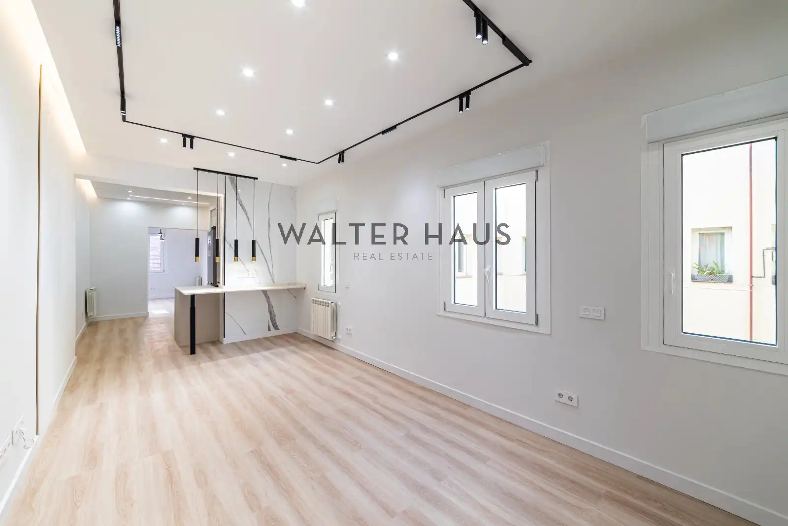Exterior view of Flat for rent in Madrid  with Air Conditioner, Heating and Storage room
