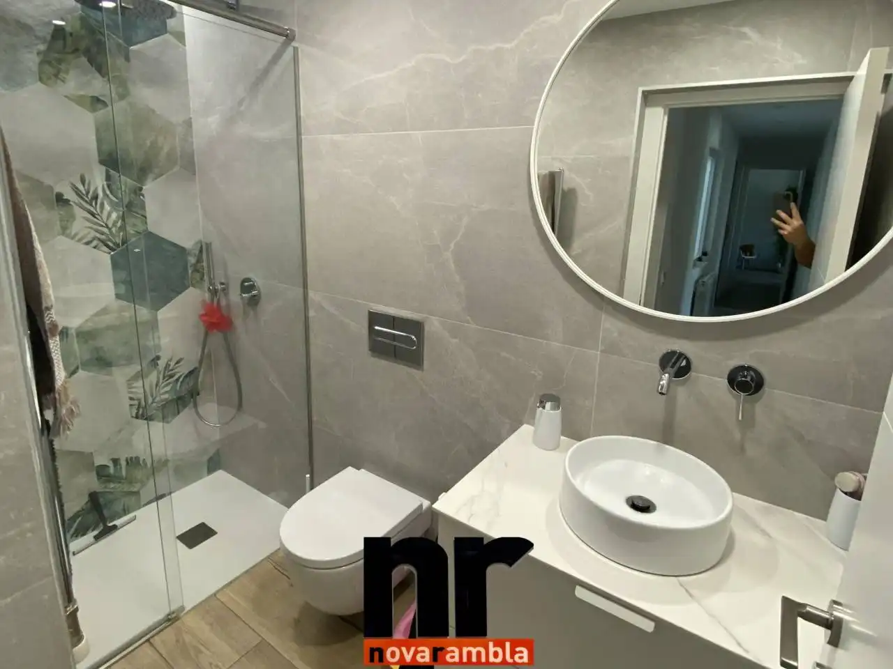 Bany de Pis en venda en Ripollet amb Calefacció i Balcó