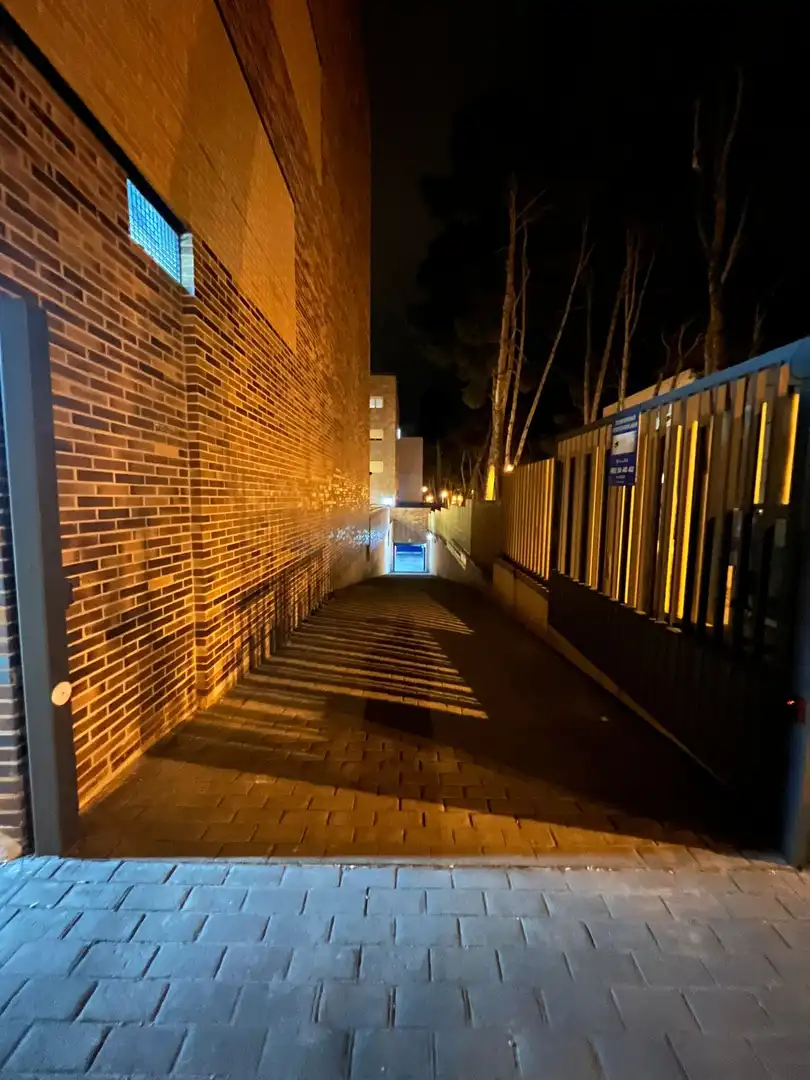 Außenansicht von Garage zum Verkauf in Aranjuez