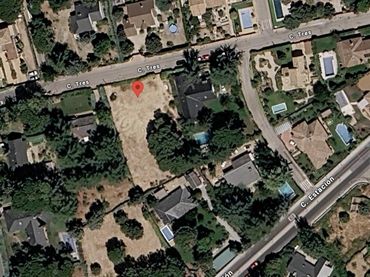 Terrenos y solares en venta en Calle Tres