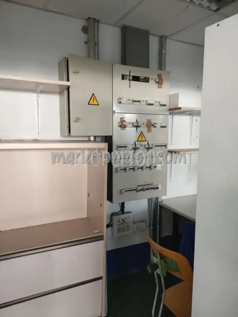 Nau industrial de lloguer a Sondika, Sondika