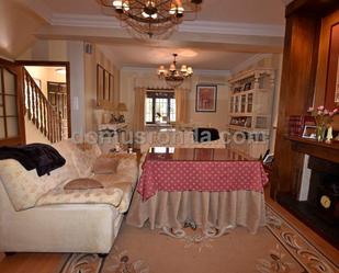 Living room of House or chalet for sale in Ronda  with Air Conditioner, Heating and Parquet flooring