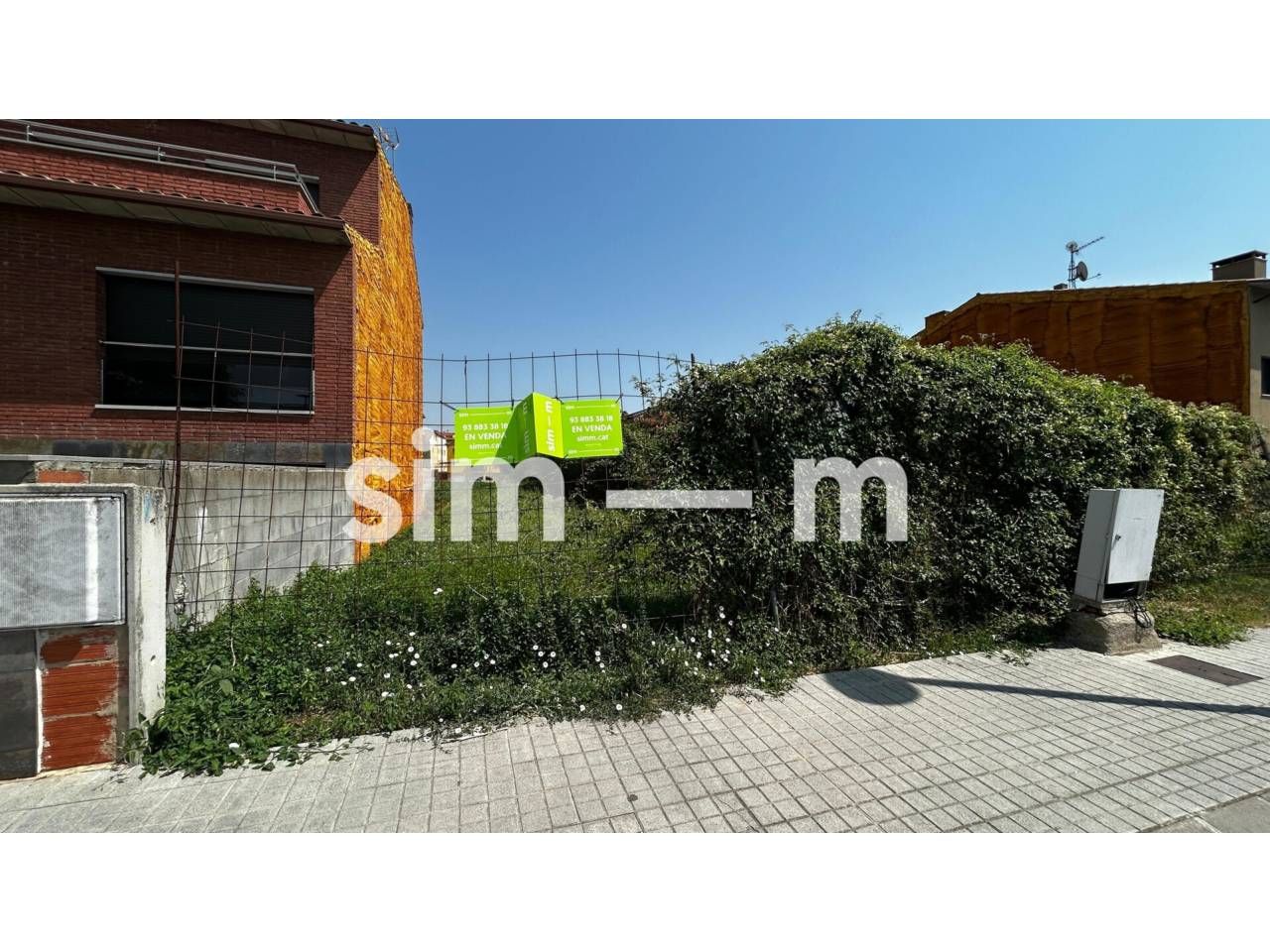 Industrial land for sale in Tona