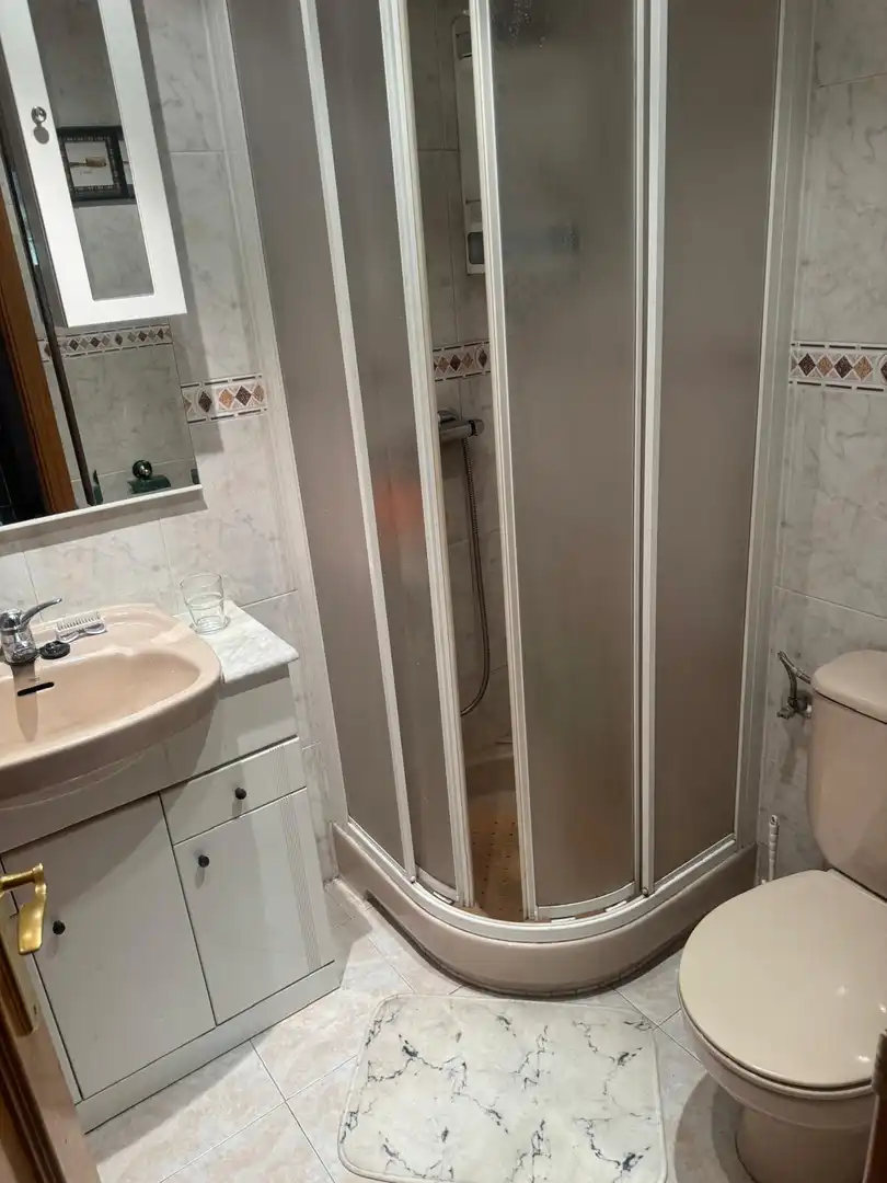 Baño de Ático en venta en Palencia con Parquet