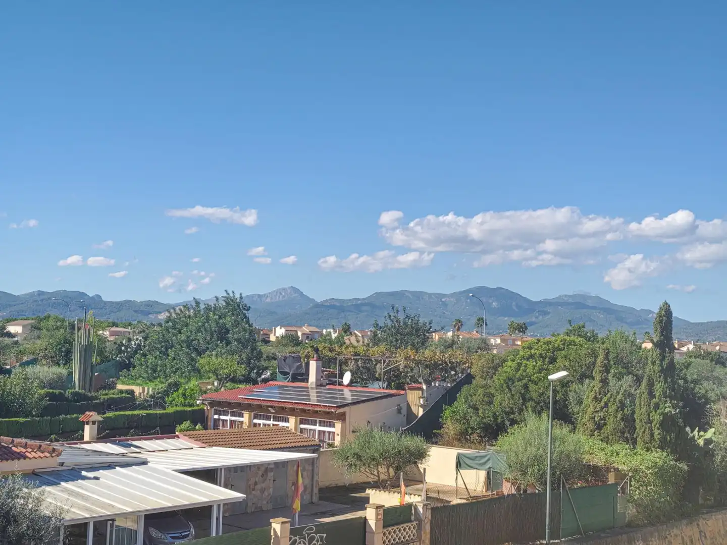 Vista exterior de Casa adosada en venda en Marratxí amb Aire condicionat, Calefacció i Jardí privat