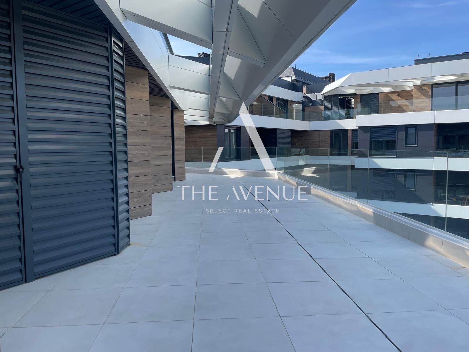 Terrace of Planta baja for sale in  Madrid Capital  with Air Conditioner, Heating and Private garden