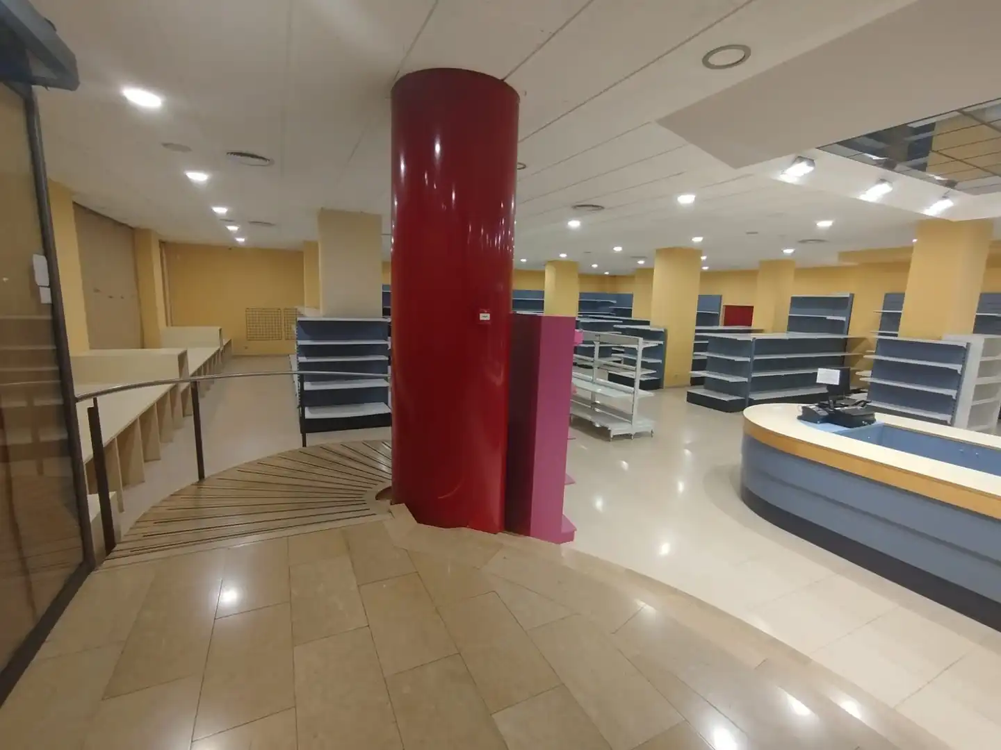 Local comercial en venda a FERRAN SOLDEVILA ZUBIDURU, imagen 3