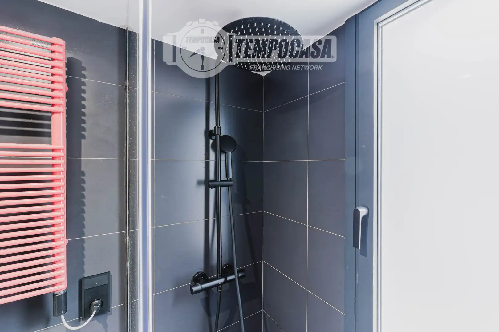 Bathroom of Flat for sale in Barcelona  with Air Conditioner, Heating and Balcony