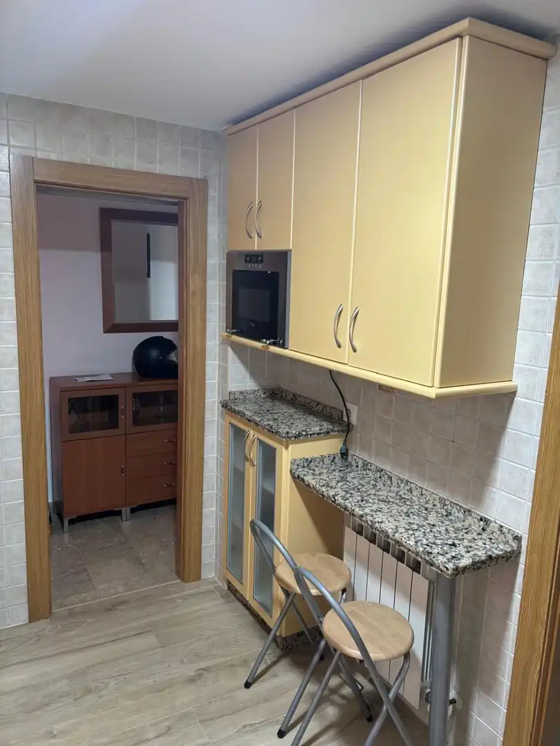 Cocina de Piso en venta en Badajoz con Calefacción, Trastero y Amueblado