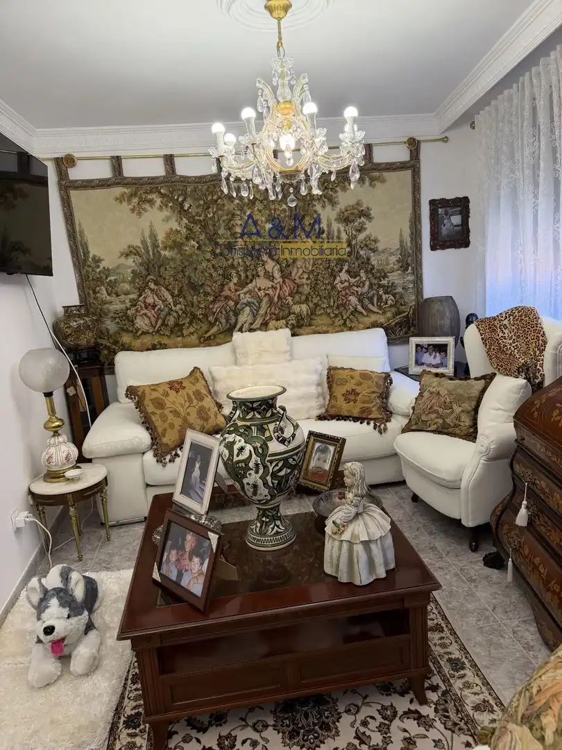 Sala de estar de Edificio en venta en Cigales