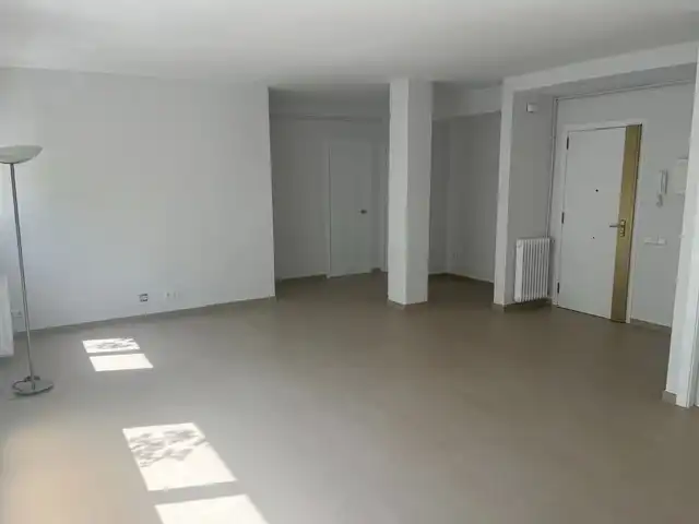 Flat for rent in Sant Cugat del Vallès  with Heating and Oven