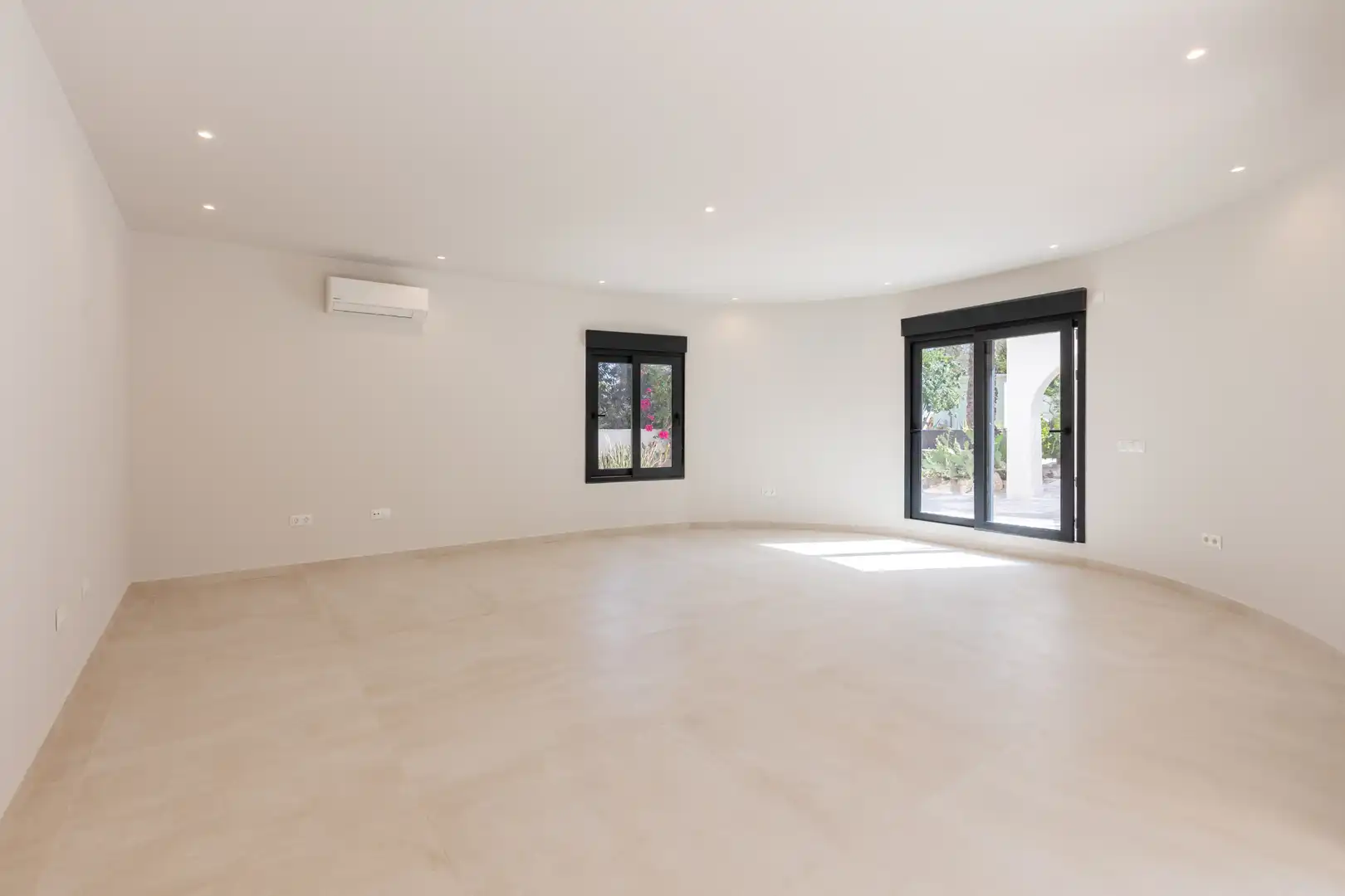 Houses for sale in Benidorm  with Air Conditioner, Heating and Private garden