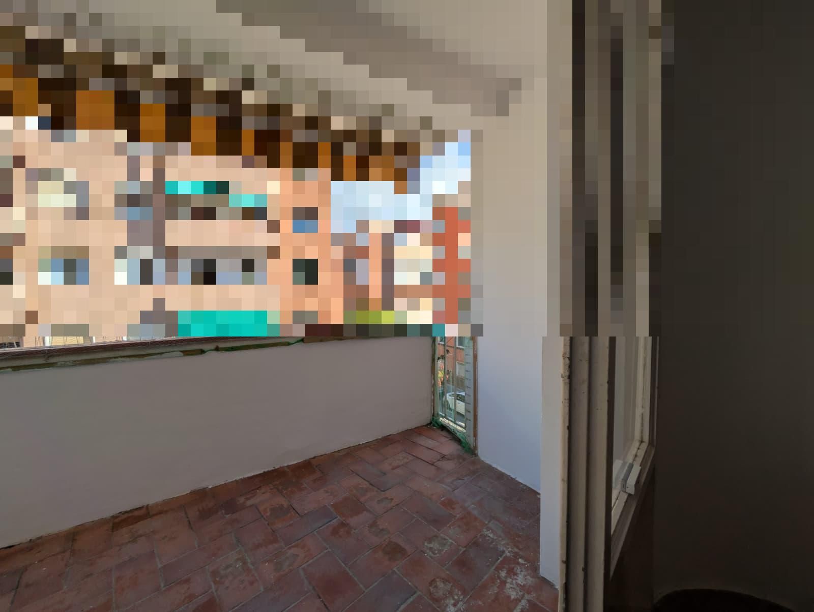 Terrassa de Pis en venda en Cornellà de Llobregat amb Balcó