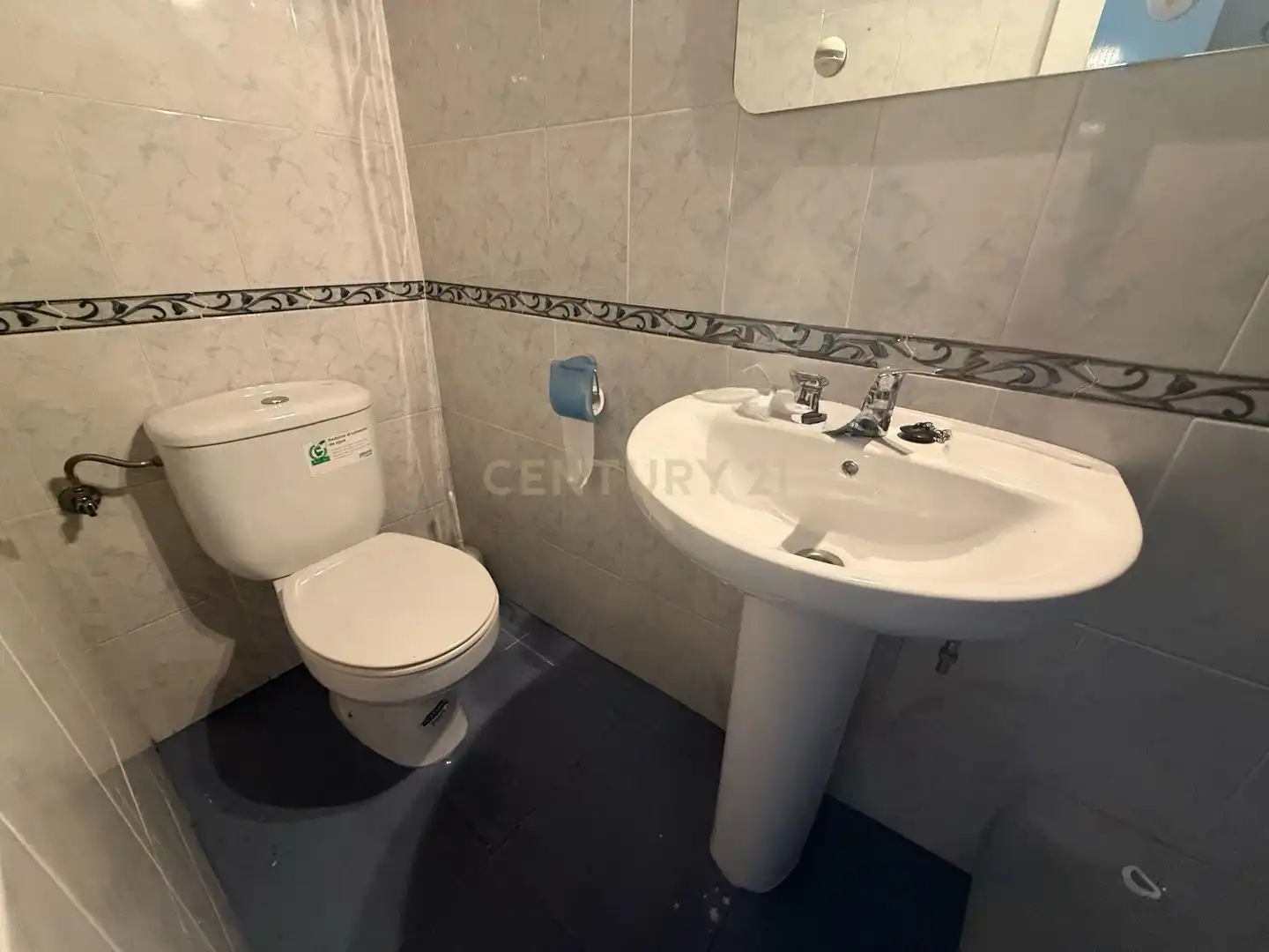 Badezimmer von Geschaftsraum zur Miete in Cáceres