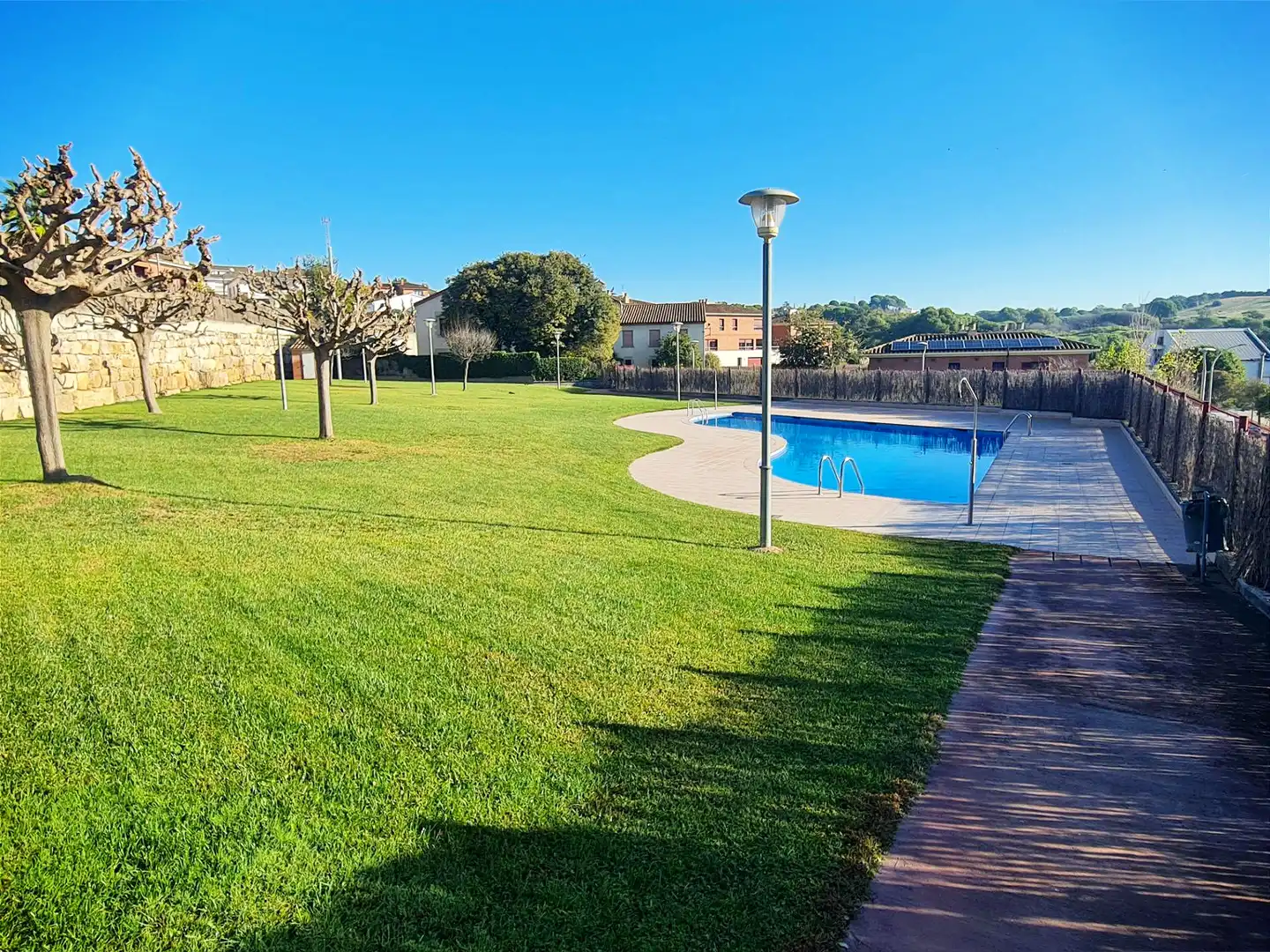 Piscina de Casa adosada en venta en Lliçà de Vall con Aire acondicionado, Calefacción y Jardín privado