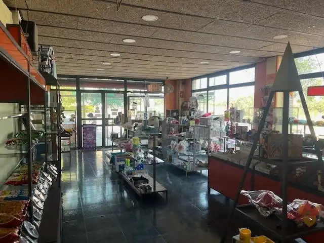 Local comercial de lloguer a Abrera, imagen 3