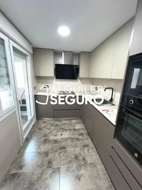 Cocina de Piso de alquiler en Valdemoro con Aire acondicionado, Calefacción y Terraza