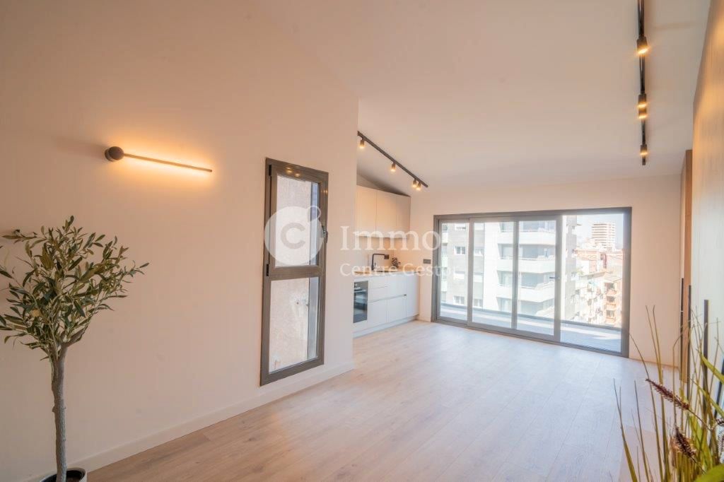 Living room of Attic for sale in  Lleida Capital  with Air Conditioner, Heating and Parquet flooring