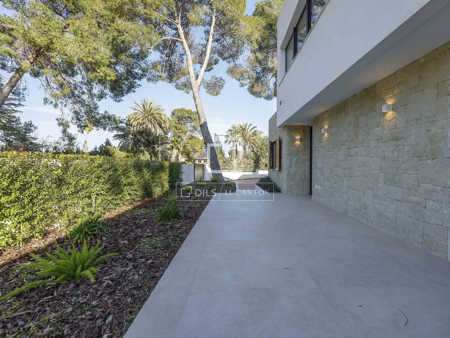 Vista exterior de Casa o chalet en venta en L'Eliana con Aire acondicionado, Calefacción y Jardín privado