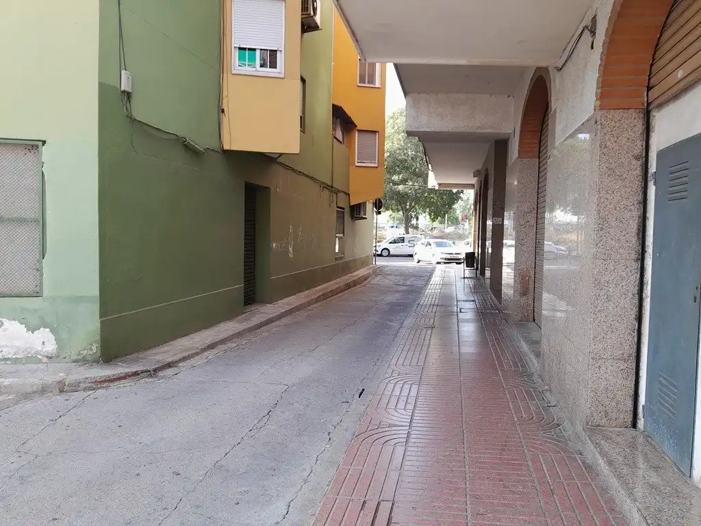 Vista exterior de Garatge en venda en Montcada i Reixac