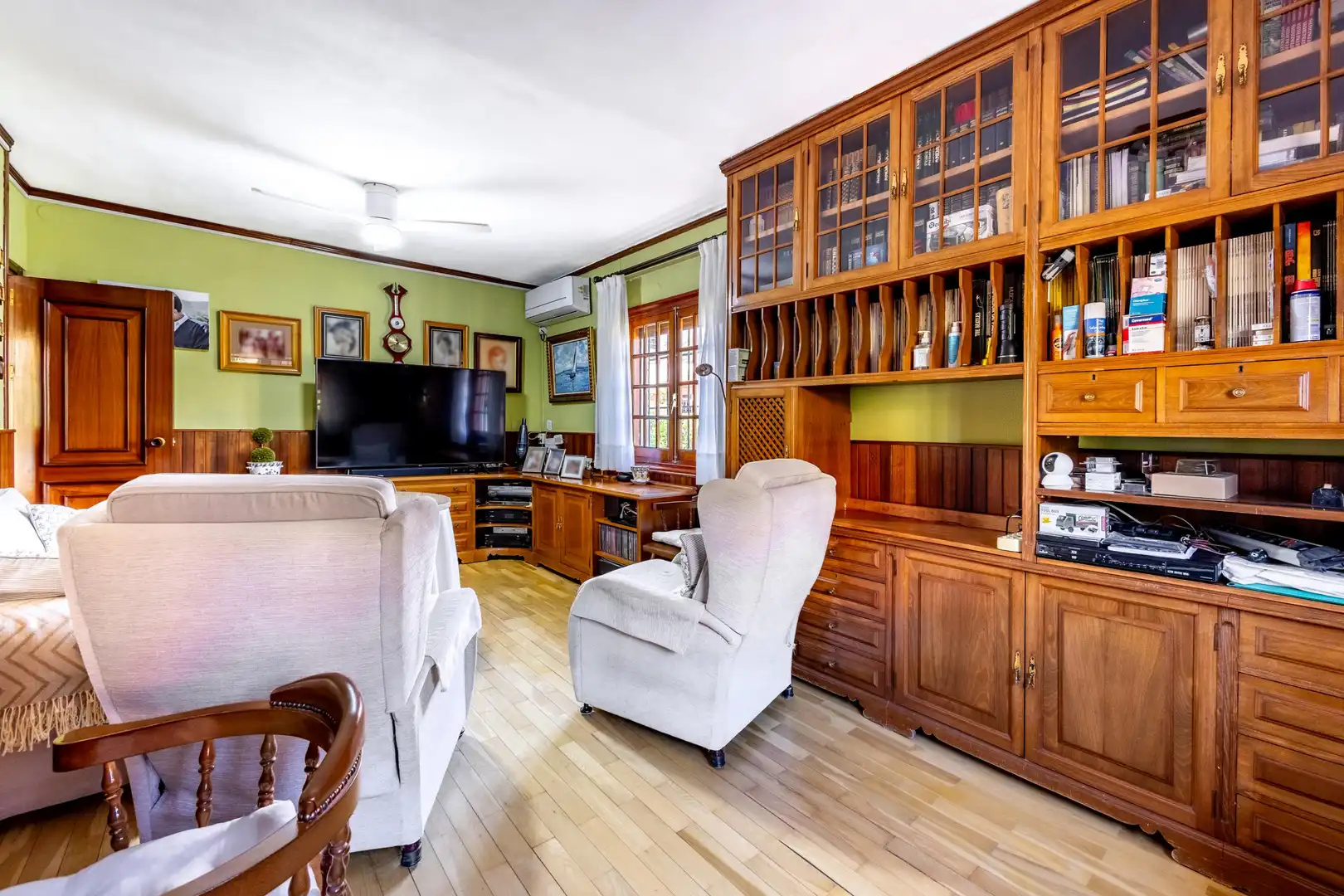 Living room of Houses for sale in Málaga  with Air Conditioner, Heating and Private garden