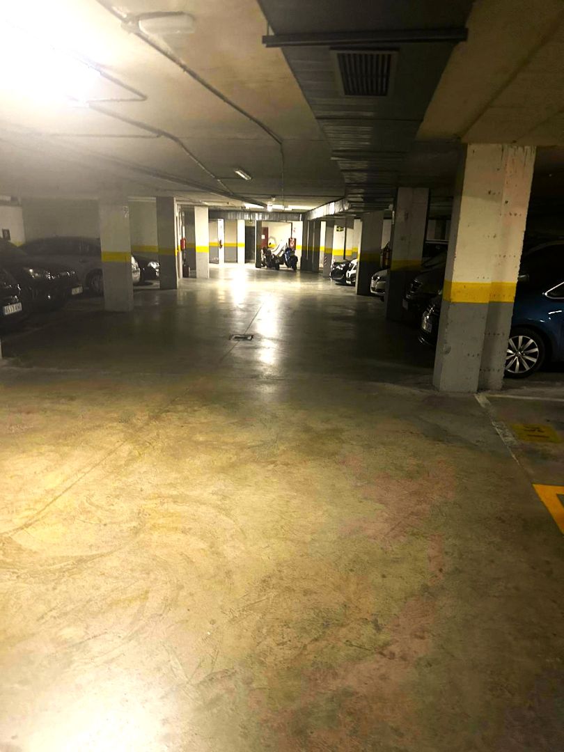 Parking de Garaje en venta en  Madrid Capital