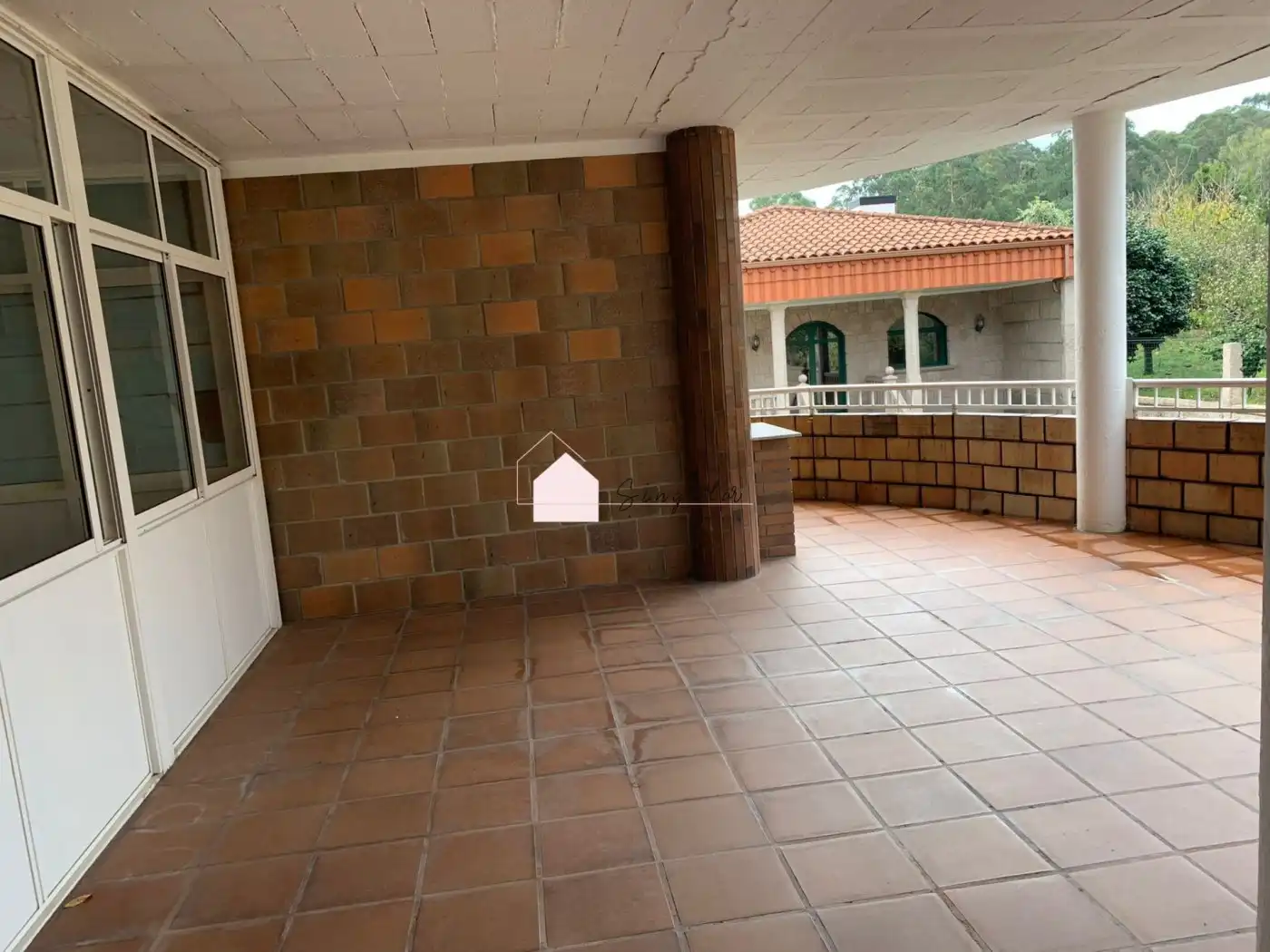 Terrasse von Wohnung zur Miete in Mos mit Heizung, Terrasse und Abstellraum