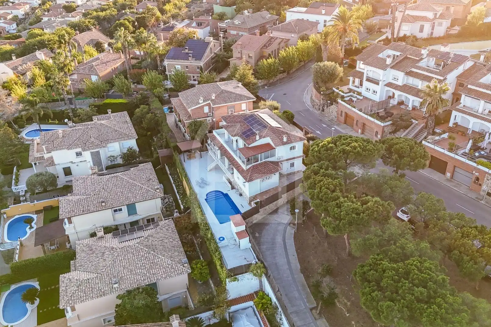 Vista exterior de Casa o chalet en venta en Premià de Dalt con Aire acondicionado, Calefacción y Jardín privado