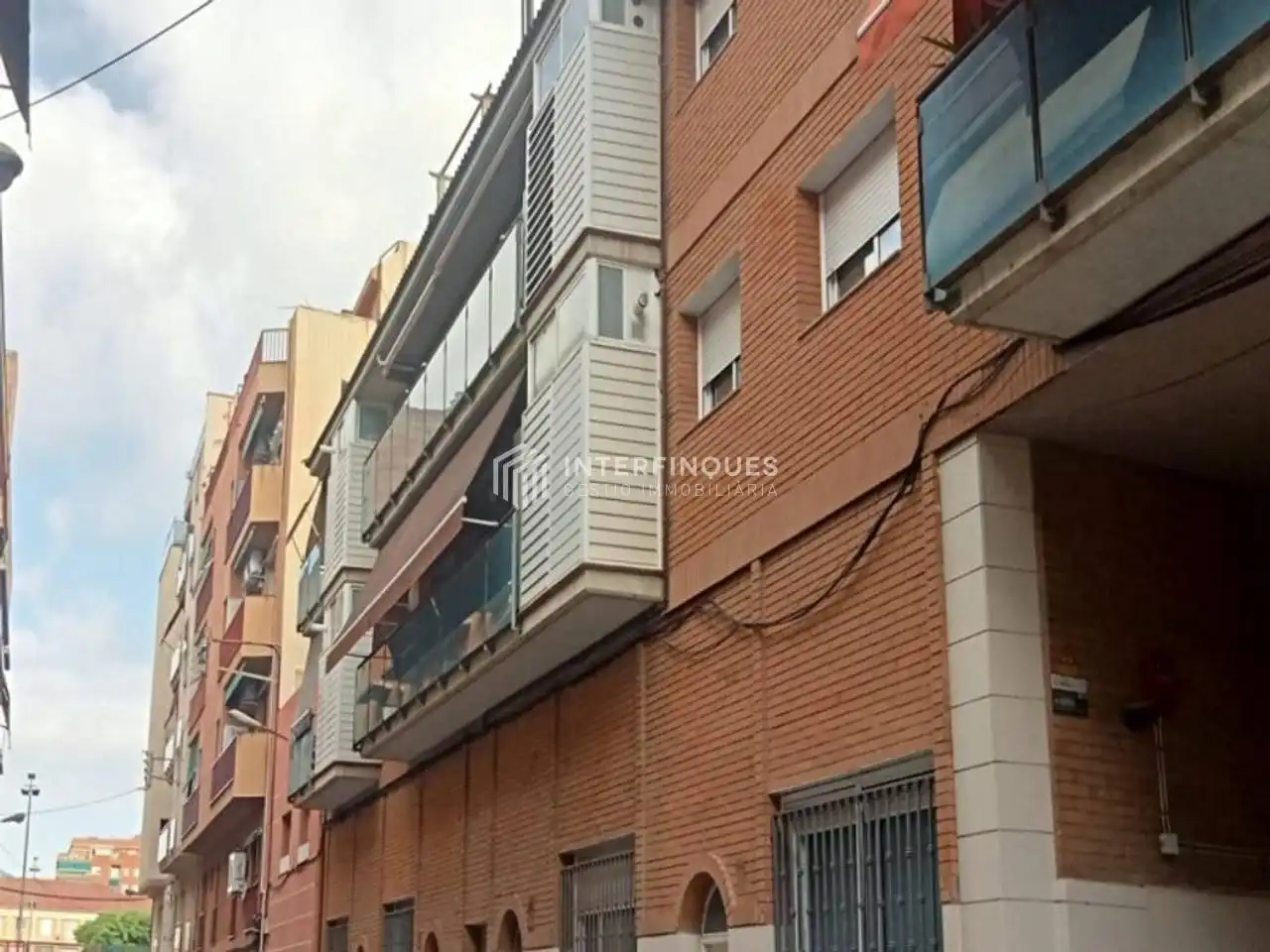 Vista exterior de Dúplex en venta en Badalona con Calefacción, Parquet y Terraza