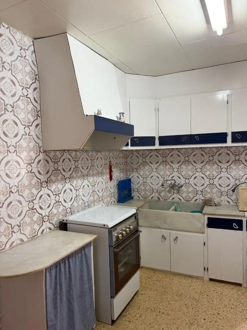 Cuina de Pis en venda en Utiel amb Moblat i Balcó