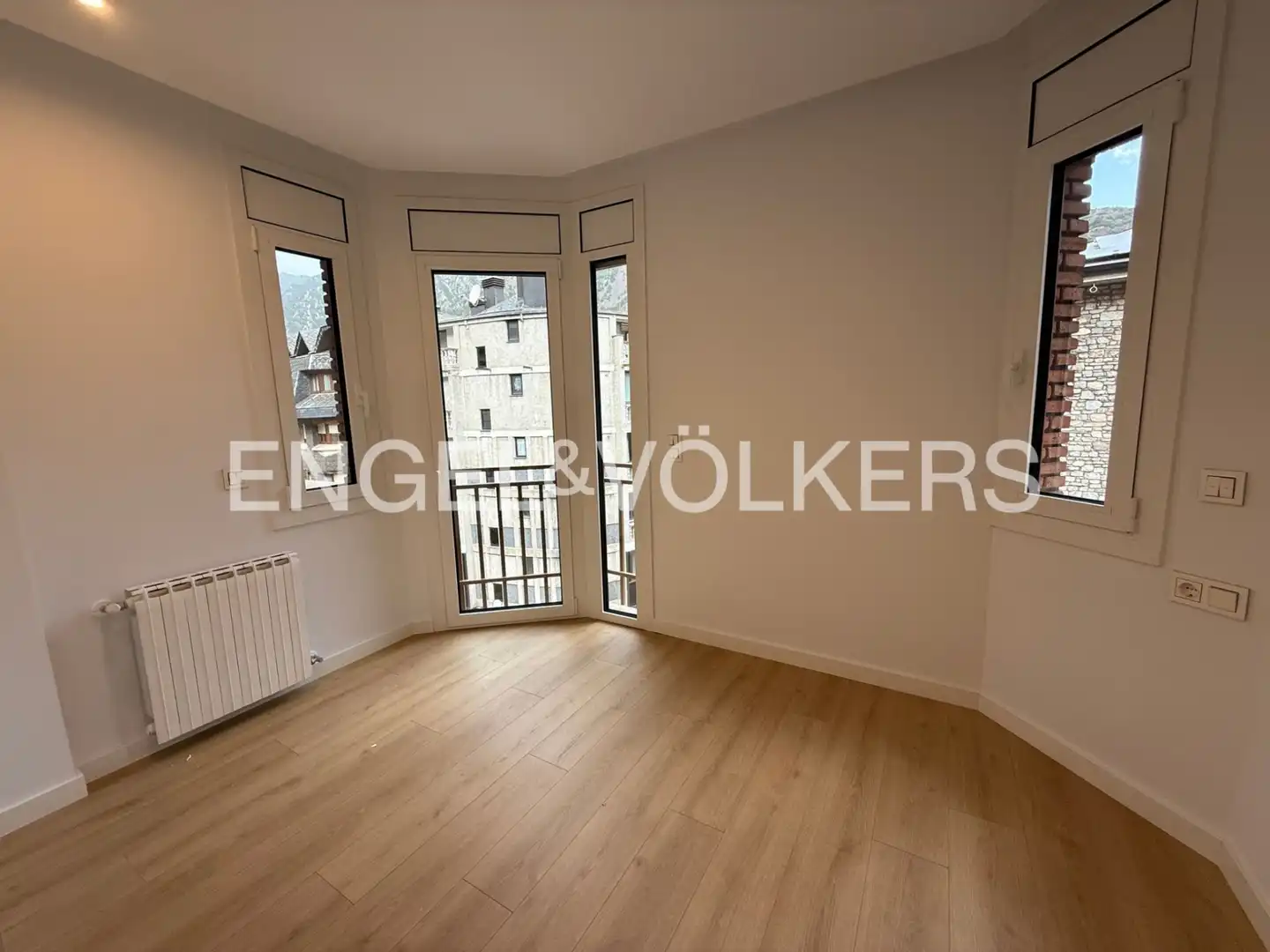 Terraza de Piso de alquiler en Andorra la Vella con Calefacción, Parquet y Terraza