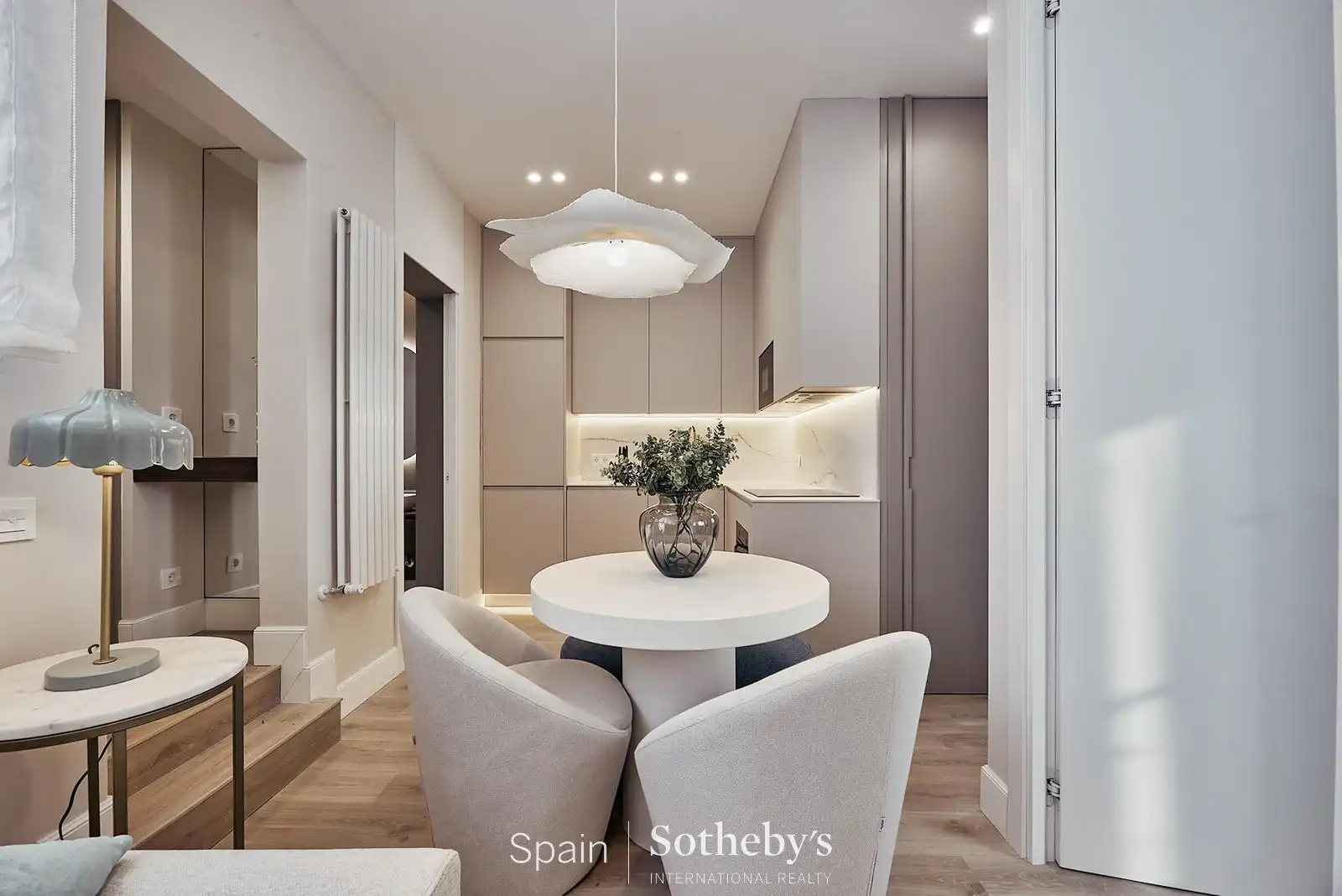 Menjador de Apartament en venda en Madrid amb Aire condicionat i Calefacció